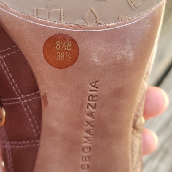 BCBG MaxAzria Quilted Leather Patent toe - Picture 6 of 7